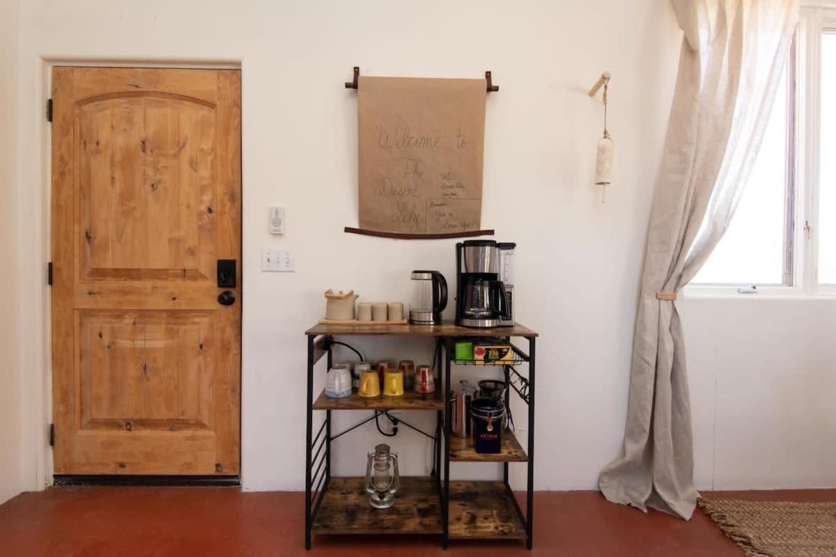 Renovated Lodge - Room 1 With Pool Access 조슈아 트리 외부 사진